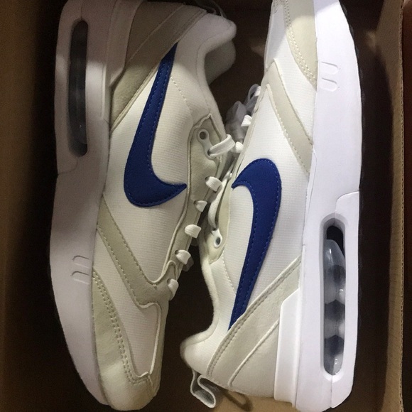 NEW Nike Air Max Dawn (GS)  5.5 Youth BNIB NEW Unisex - Picture 3 of 13